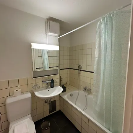 Plain & Practical Apartmán